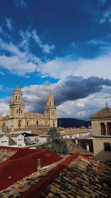 Апартаменты Casa Centrica Con Terraza Y Vistas Inigualables Хаэн Экстерьер фото